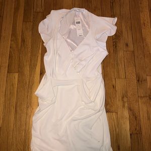 BCBG new with tags white dress ❤️